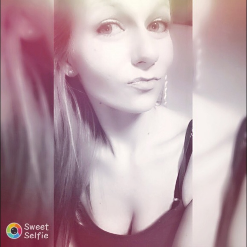 Meet your Posher, Sabrina